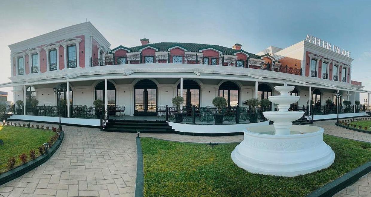 Arberia Palace Hotel Fushe Milot Exterior photo